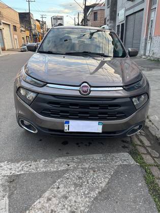 FIAT TORO 1.8 16V EVO FLEX FREEDOM AT6 FIAT TORO 1.8 16V EVO FLEX FREEDOM AT6